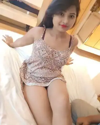 Call Girls in Viman Nagar